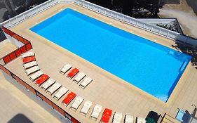 Tropicana Residence  3*